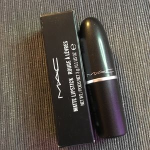 Mac Matte lipstick -kinda sexy
